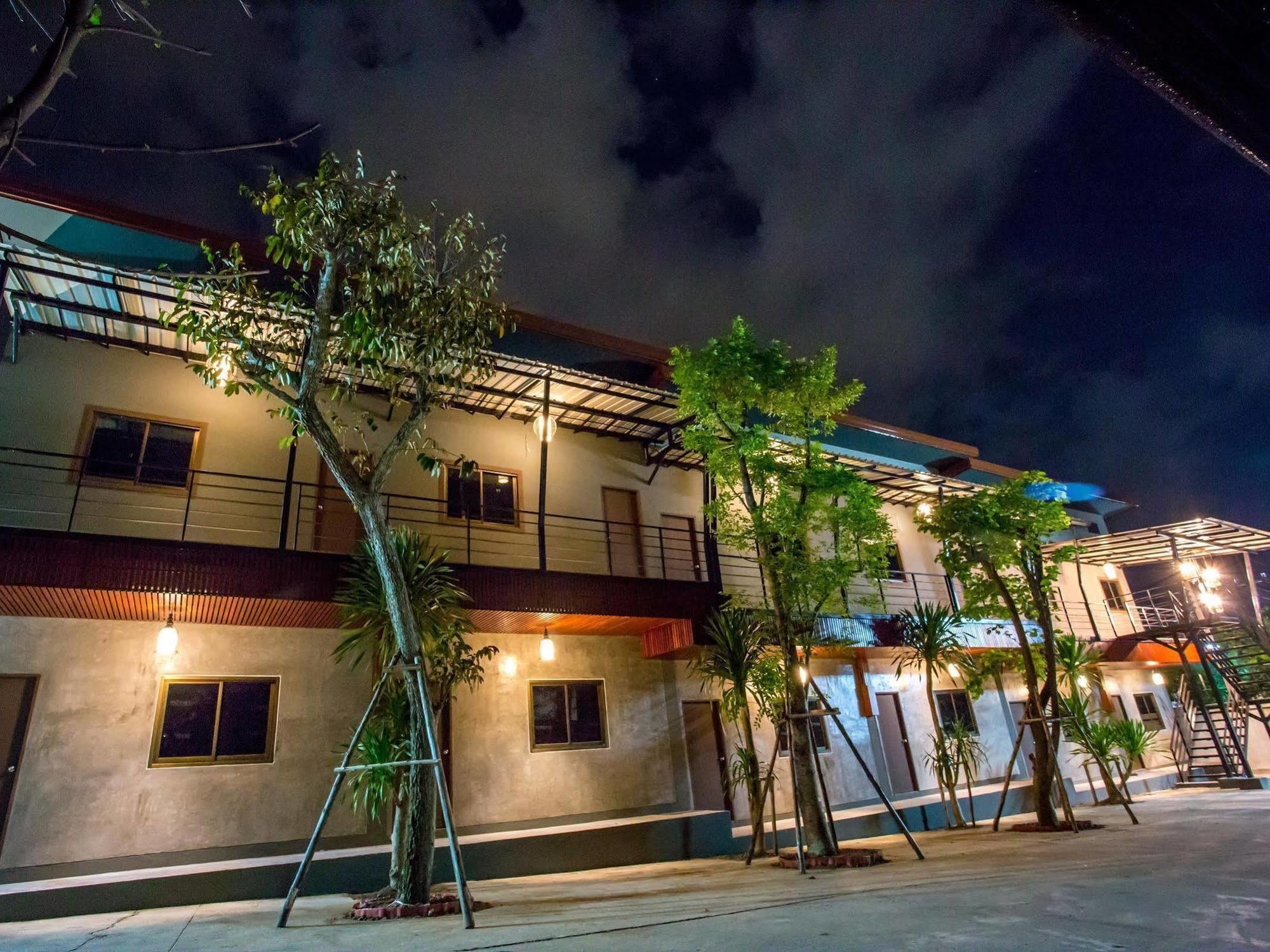 First Residence Mae Rim Bagian luar foto